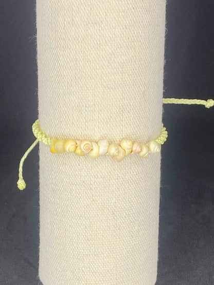 Bracelet jaune clair coquillages - BR-50 - Creations Natural Stone